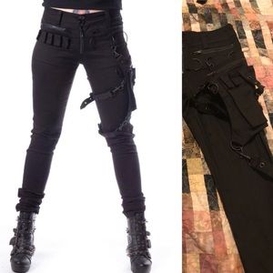NWT Heartless Isak Bondage Gothic Skinny’s